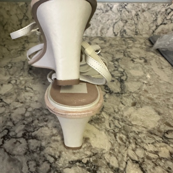 NWOT•Dolce Vita Ankle Wedge Shoe• - Picture 5 of 5